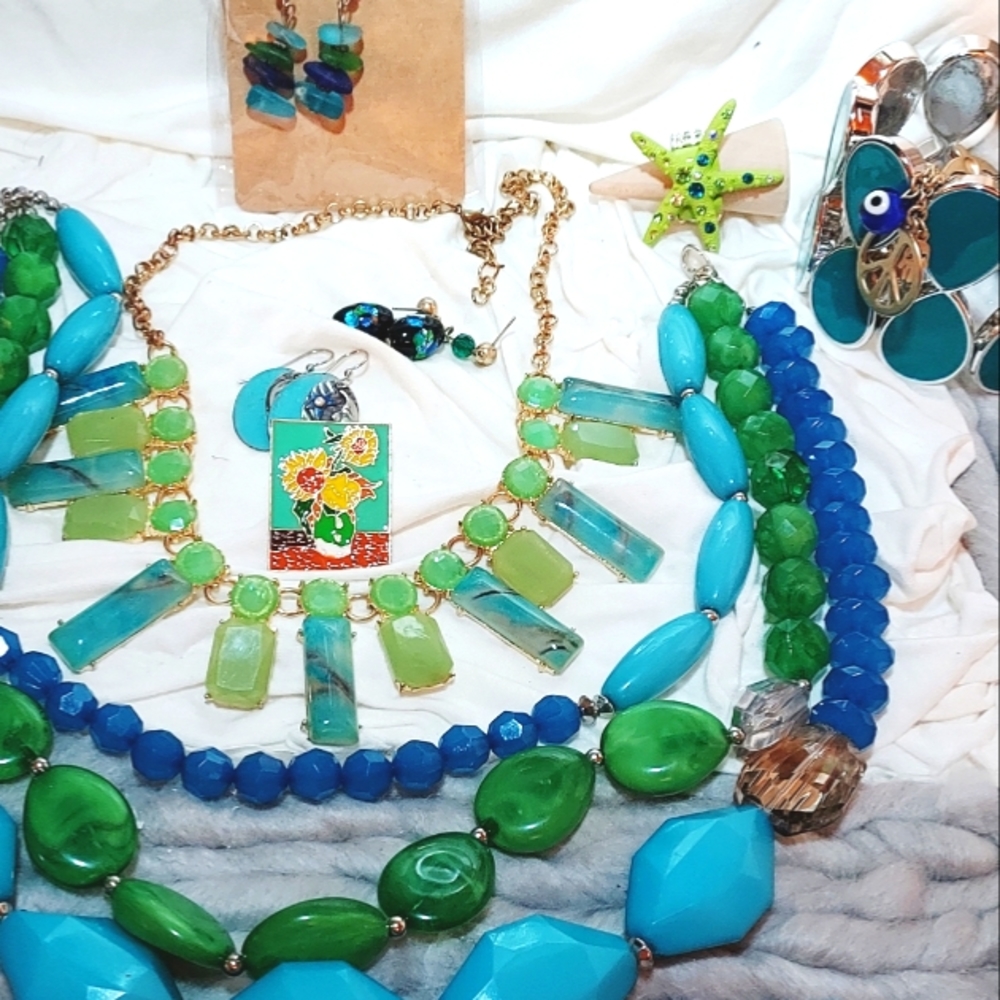 ⛱️ Beachy Vibes JEWELRY LOTT